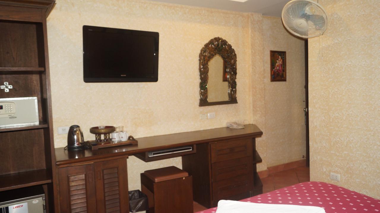 Queen Victoria Inn Pattaya Zewnętrze zdjęcie