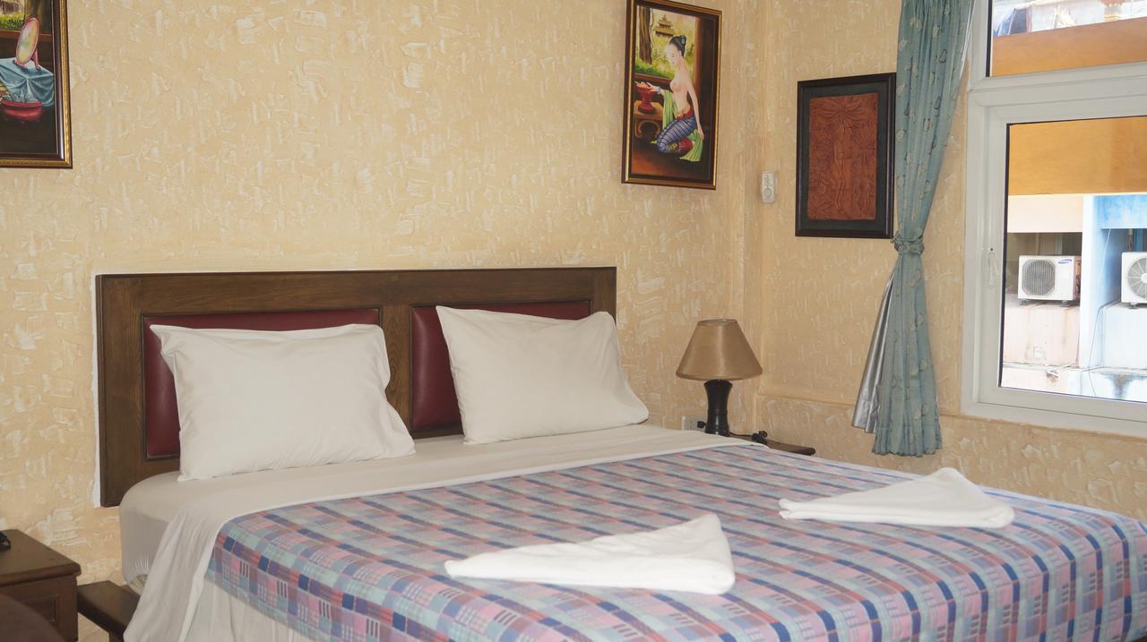 Queen Victoria Inn Pattaya Zewnętrze zdjęcie
